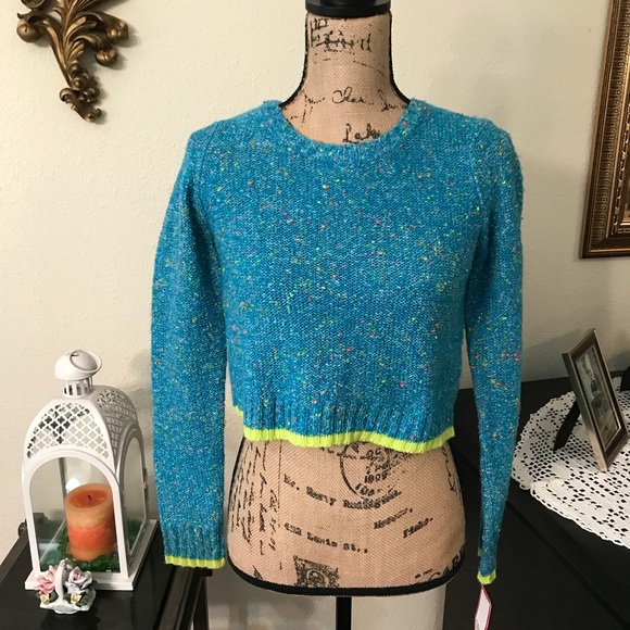 OhMG Sweaters - ⭐️Cropped Sweater!⭐️